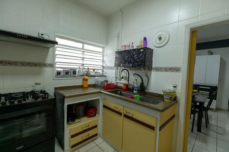 Casa à venda com 318m², 4 quartos e 2 vagasCOZINHA