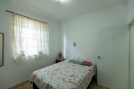Casa à venda com 318m², 4 quartos e 2 vagasQUARTO 4