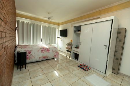 Casa à venda com 318m², 4 quartos e 2 vagasQUARTO 1