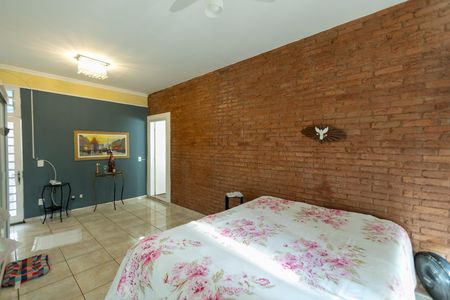 Casa à venda com 318m², 4 quartos e 2 vagasQUARTO 1