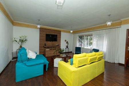 SALA DE ESTAR de casa à venda com 4 quartos, 318m² em Jardim Chapadão, Campinas