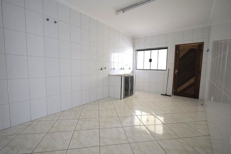 Casa para alugar com 311m², 3 quartos e 1 vagaÁrea de Serviço