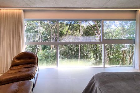 Casa de condomínio à venda com 488m², 4 quartos e 4 vagasSuite 1