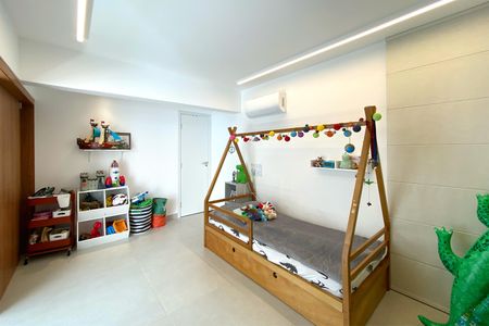 Casa de condomínio à venda com 488m², 4 quartos e 4 vagasSuite 3
