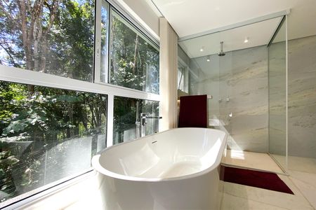 Casa de condomínio à venda com 488m², 4 quartos e 4 vagasBanheiro da Suíte 1