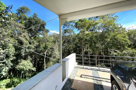 Casa de condomínio à venda com 488m², 4 quartos e 4 vagasMirante