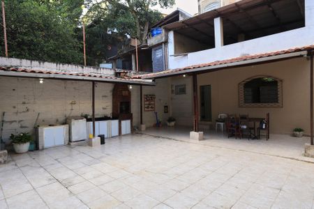 Casa para alugar com 180m², 2 quartos e 2 vagasÁrea de Serviço