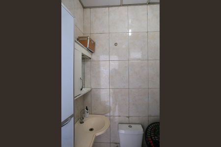 Casa para alugar com 180m², 2 quartos e 2 vagasBanheiro Social