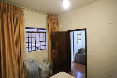 Casa para alugar com 180m², 2 quartos e 2 vagasQuarto 1