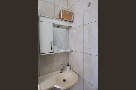 Casa para alugar com 180m², 2 quartos e 2 vagasBanheiro Social