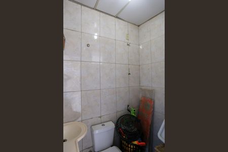 Casa para alugar com 180m², 2 quartos e 2 vagasBanheiro Social