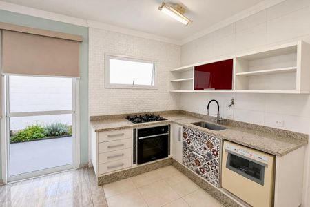 Cozinha de casa para alugar com 2 quartos, 110m² em Chácara Pavoeiro, Cotia