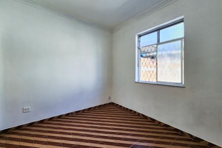 Sala  de casa de condomínio para alugar com 2 quartos, 60m² em Benfica, Rio de Janeiro