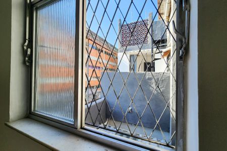 Vista do Quarto 1 de casa de condomínio para alugar com 2 quartos, 60m² em Benfica, Rio de Janeiro