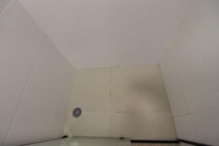 Apartamento para alugar com 72m², 2 quartos e 2 vagasBanheiro social 