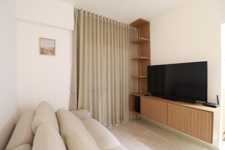 Apartamento para alugar com 72m², 2 quartos e 2 vagasSala