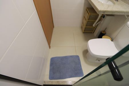 Apartamento para alugar com 72m², 2 quartos e 2 vagasBanheiro social 