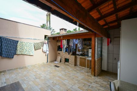 Casa de condomínio para alugar com 123m², 2 quartos e 2 vagasChurrasqueira