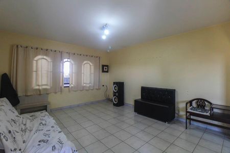 Sala de casa para alugar com 3 quartos, 185m² em Jardim Roseli, São Paulo