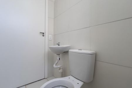 Apartamento para alugar com 44m², 2 quartos e sem vagaBanheiro