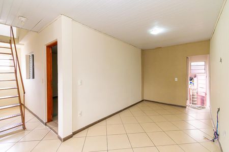 Sala de casa para alugar com 2 quartos, 82m² em Parque dos Bancarios, São Paulo