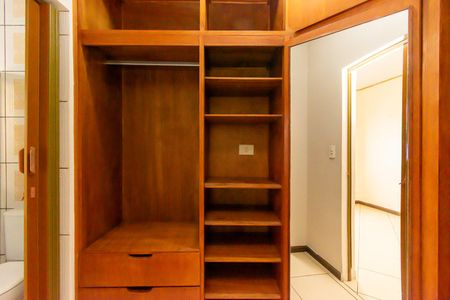 Casa para alugar com 82m², 2 quartos e 1 vagaSuíte - Closet