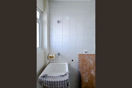Apartamento para alugar com 64m², 2 quartos e 1 vagaÁrea de Serviço