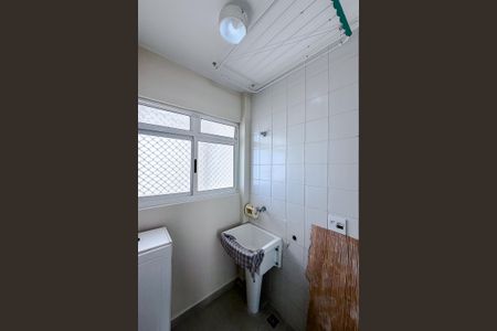 Apartamento para alugar com 64m², 2 quartos e 1 vagaÁrea de Serviço