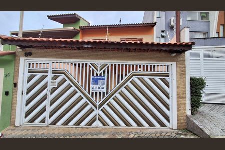 Casa para alugar com 250m², 3 quartos e 3 vagas