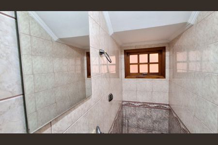 Casa para alugar com 250m², 3 quartos e 3 vagas
