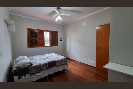 Casa para alugar com 250m², 3 quartos e 3 vagas