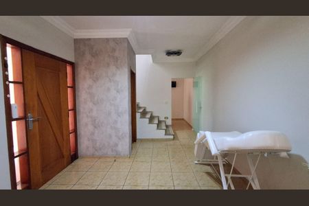 Casa para alugar com 250m², 3 quartos e 3 vagas