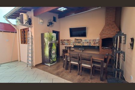 Casa para alugar com 250m², 3 quartos e 3 vagas