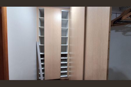 Casa para alugar com 250m², 3 quartos e 3 vagas