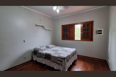 Casa para alugar com 250m², 3 quartos e 3 vagas