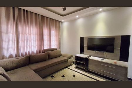 Casa para alugar com 3 quartos, 250m² em Oswaldo Cruz, São Caetano do Sul