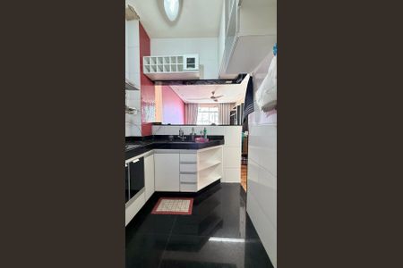 Apartamento à venda com 94m², 3 quartos e sem vaga