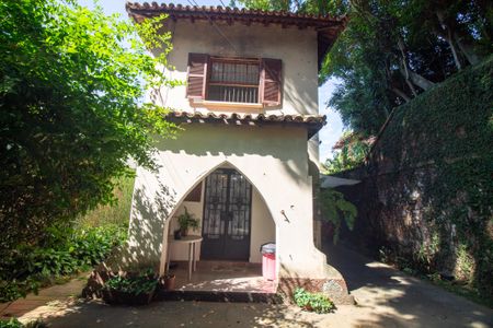Casa à venda com 427m², 3 quartos e 4 vagasFachada