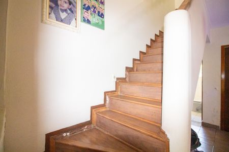Casa à venda com 427m², 3 quartos e 4 vagasEscada