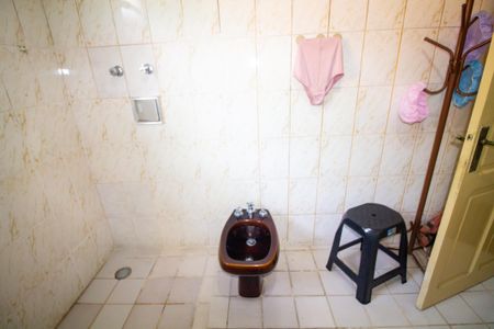 Casa à venda com 427m², 3 quartos e 4 vagasBanheiro 1