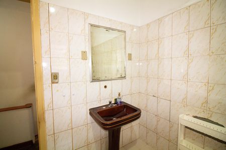 Casa à venda com 427m², 3 quartos e 4 vagasBanheiro 1