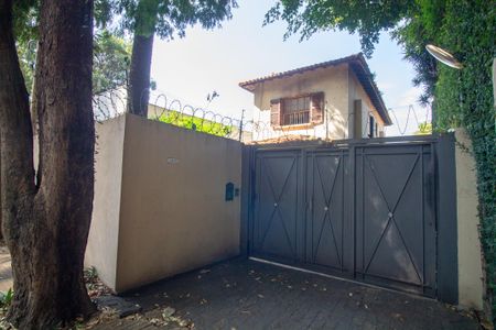 Casa à venda com 427m², 3 quartos e 4 vagasFachada