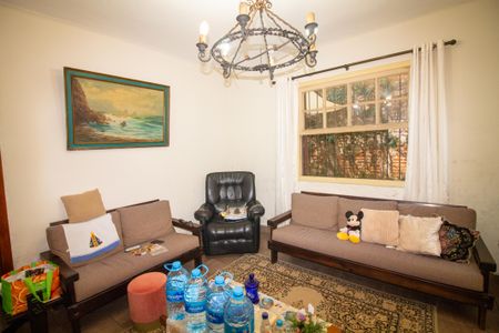 Casa à venda com 427m², 3 quartos e 4 vagasSala