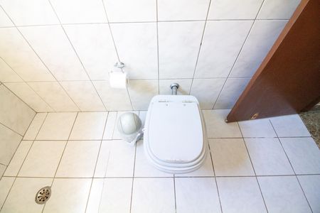 Casa à venda com 427m², 3 quartos e 4 vagasBanheiro 2