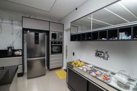 Casa de condomínio para alugar com 560m², 4 quartos e 5 vagas Casa de condomínio para alugar com 560m², 4 quartos e 5 vagasCozinha