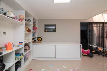 Casa de condomínio para alugar com 560m², 4 quartos e 5 vagas Casa de condomínio para alugar com 560m², 4 quartos e 5 vagasBrinquedoteca