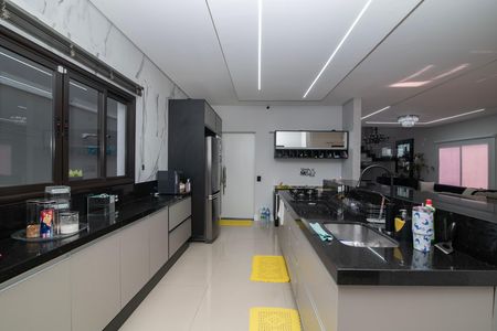 Casa de condomínio para alugar com 560m², 4 quartos e 5 vagas Casa de condomínio para alugar com 560m², 4 quartos e 5 vagasCozinha