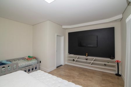 Casa de condomínio para alugar com 560m², 4 quartos e 5 vagas Casa de condomínio para alugar com 560m², 4 quartos e 5 vagasQuarto 4