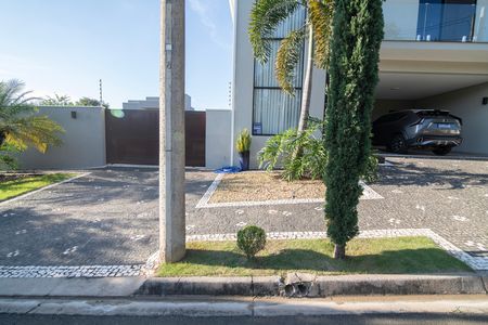Casa de condomínio para alugar com 560m², 4 quartos e 5 vagas Casa de condomínio para alugar com 560m², 4 quartos e 5 vagasPlaca