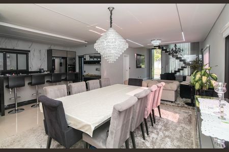 Casa de condomínio para alugar com 560m², 4 quartos e 5 vagas Casa de condomínio para alugar com 560m², 4 quartos e 5 vagasSala de Jantar